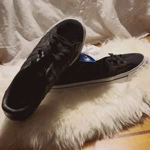 NWT Men's Adidas Classic VULC - Size 9 1/2